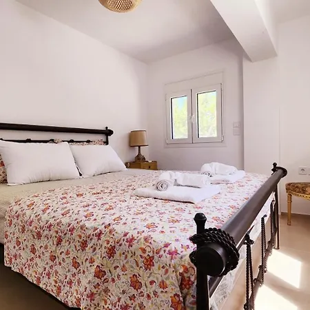 Villa Cozy Beachside With Pool *